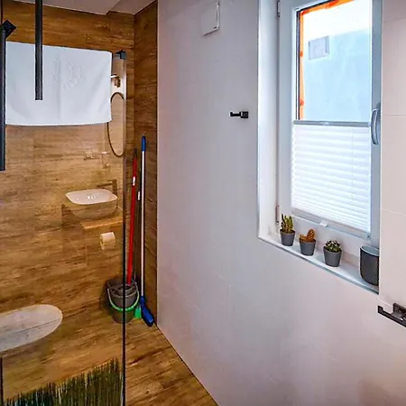 Lovely In With Sauna Дом отдыха *